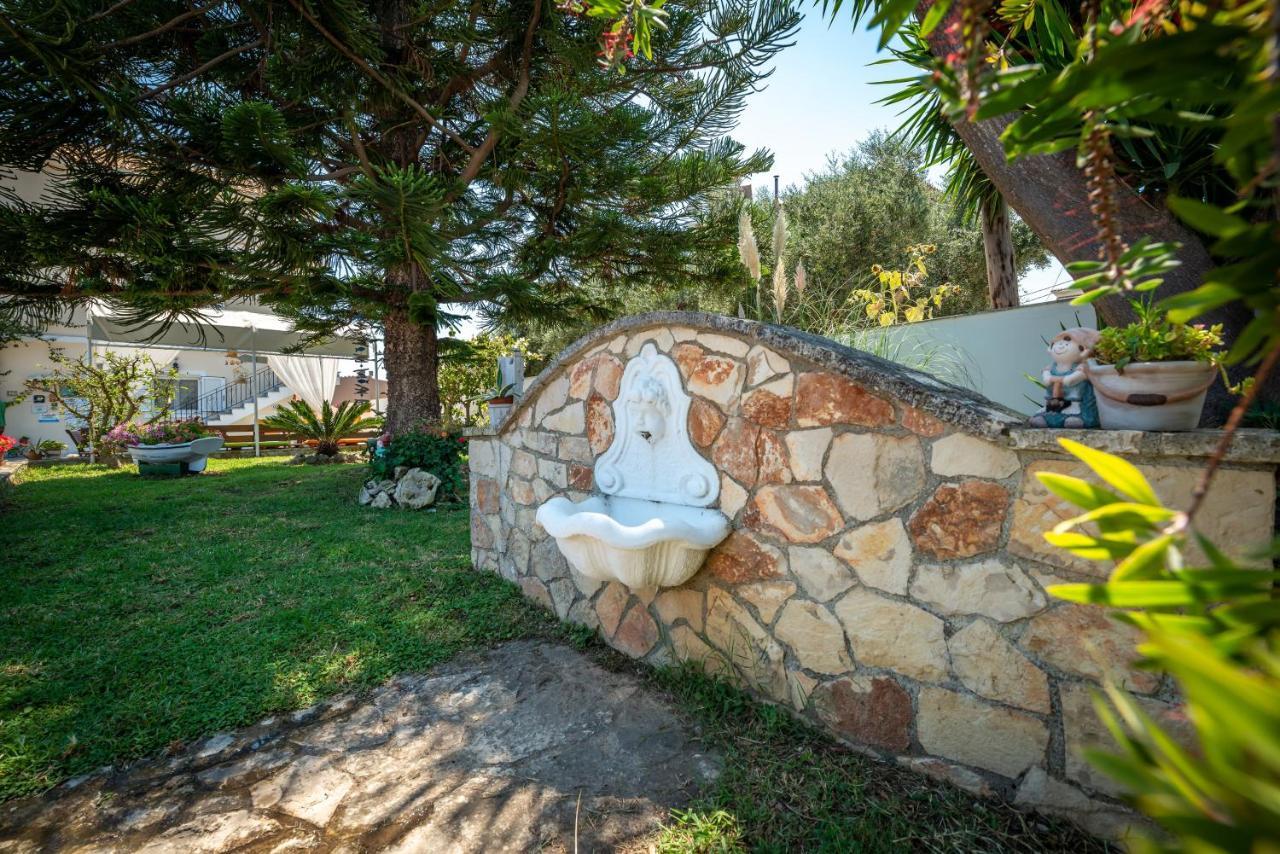 Panorama Studios & Apartments Amoudi Exterior photo